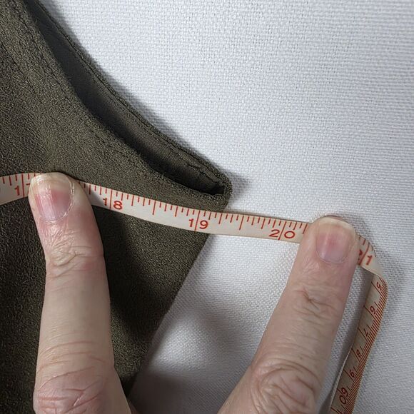 NWT Banana Republic Lucie Vegan Suede Button Down Top Size 12 Olive Green Belted - Picture 6 of 7